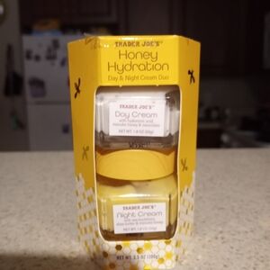 Trader Joe's Honey Hydration Day & Night Cream Duo - New